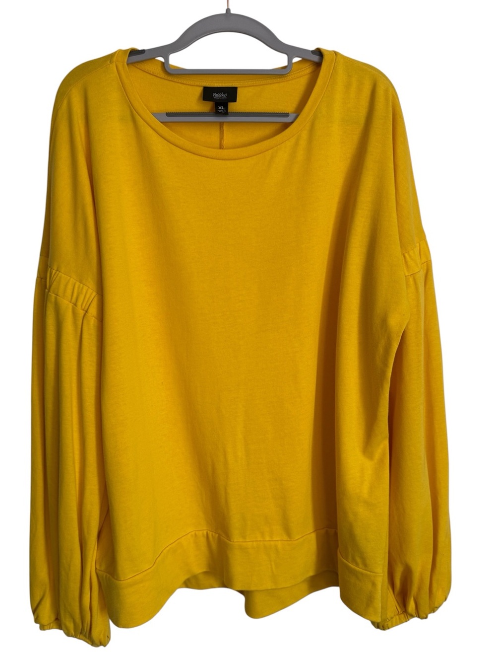 Mossino Scoop-Neck Pullover in Mustard Yellow